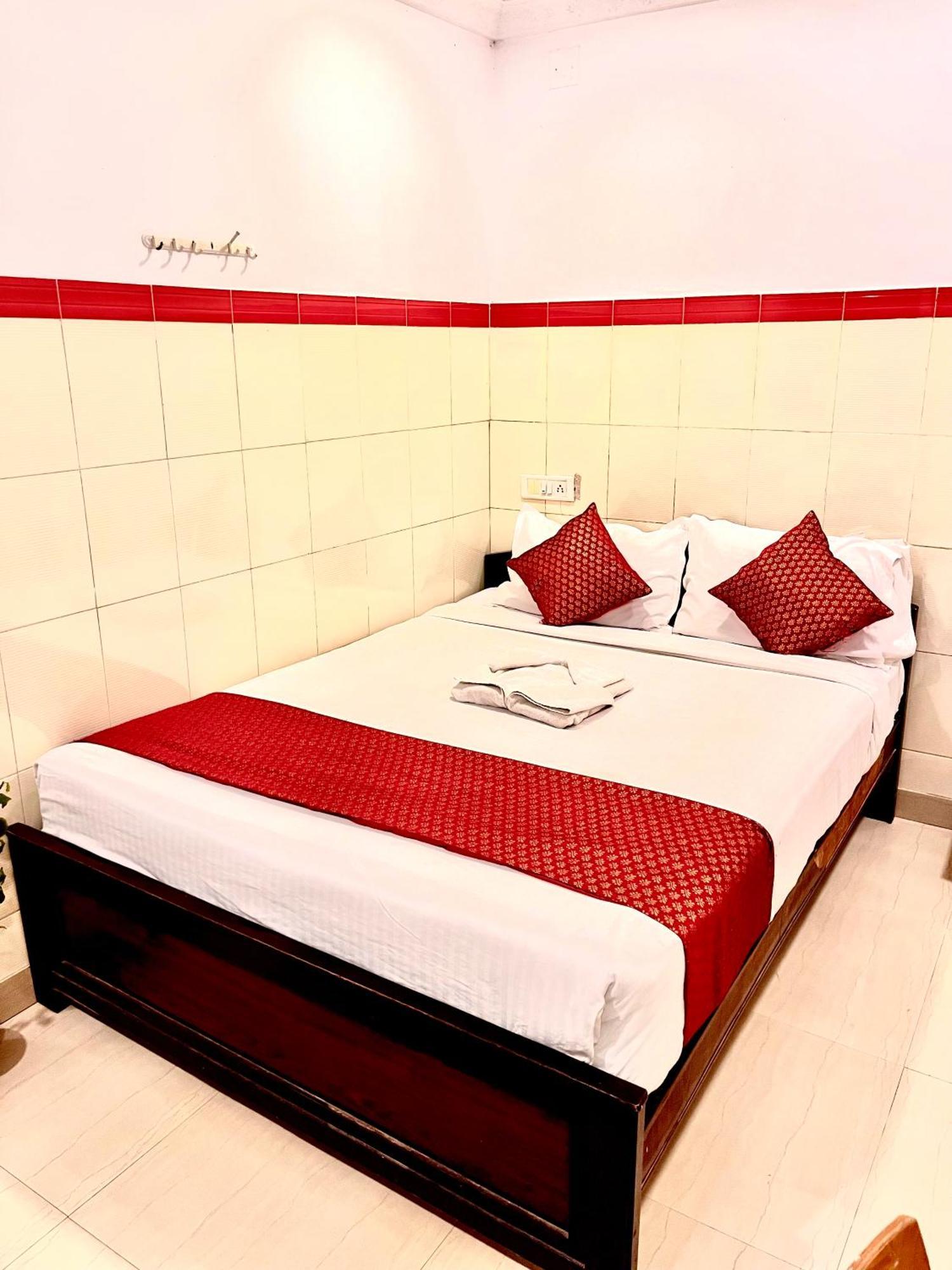 Hotel Sita Grand Shamshabad Exterior photo